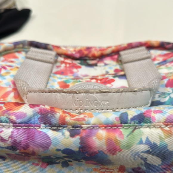 Kipling Crossbody - Picture 4 of 7